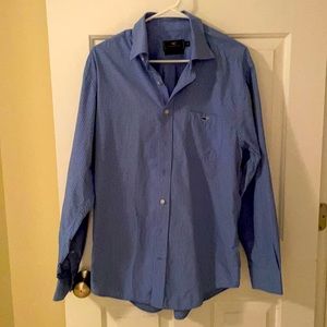 Vineyard Vines men’s blue checkered button up
